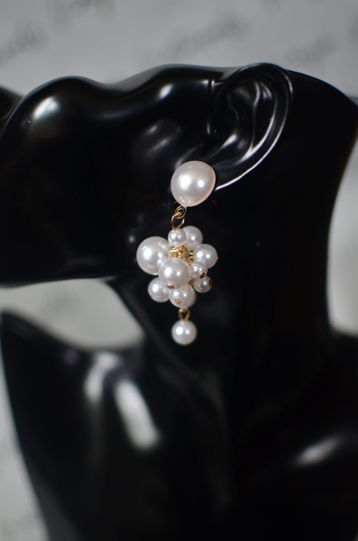 Mei PEARL CLUSTER EARRINGS - Image 2