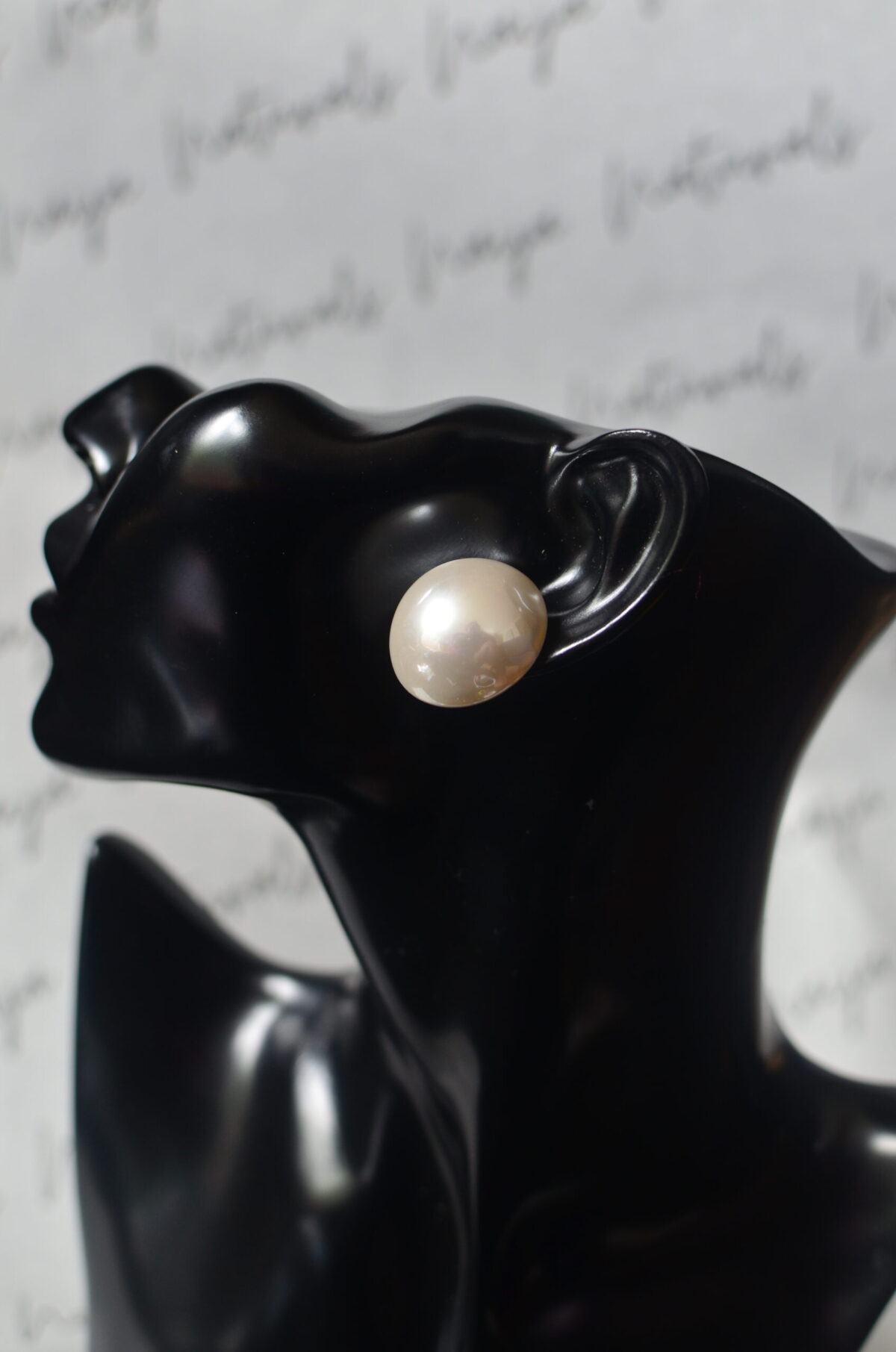 Dalia PEARL STUD EARRINGS - Image 2