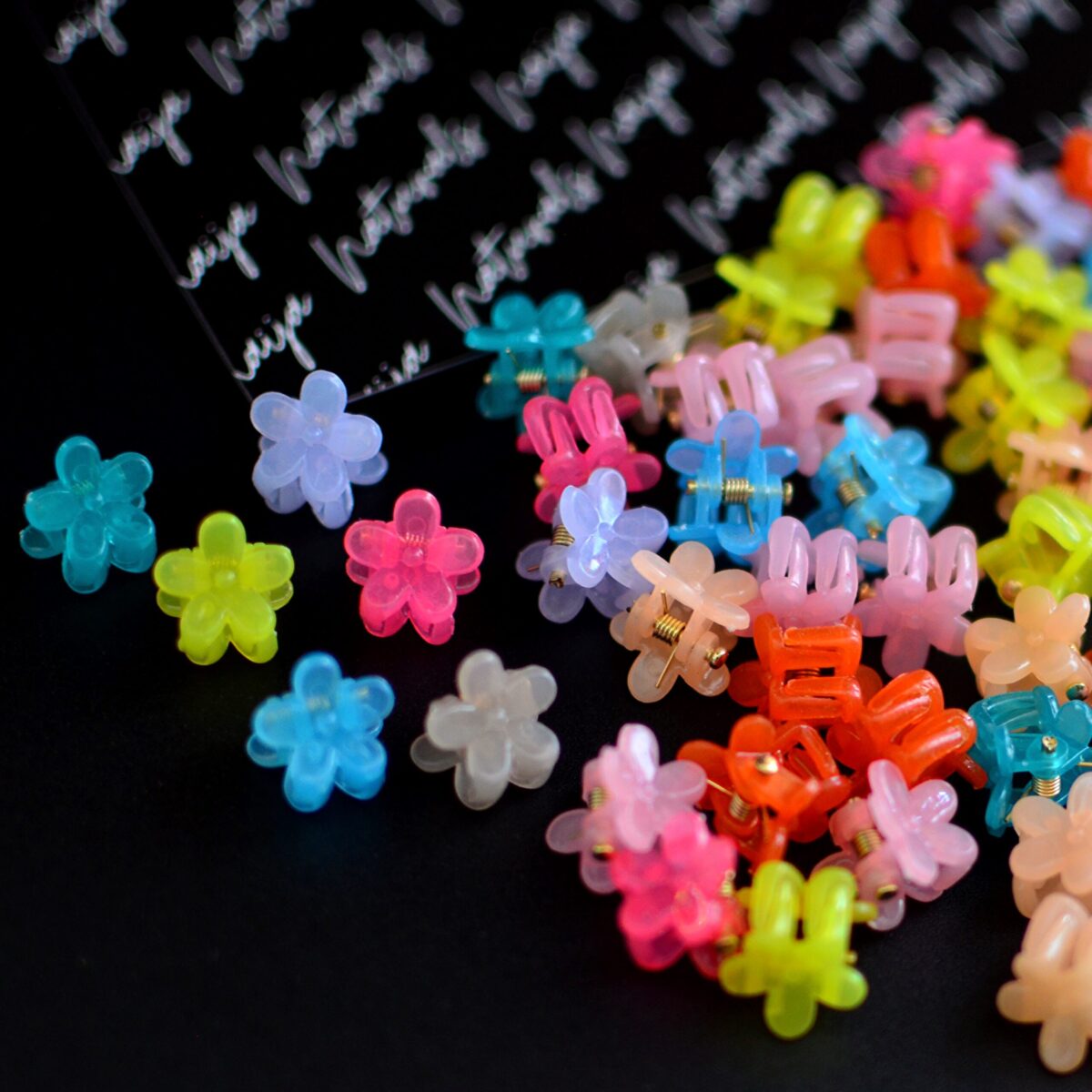 50 piece Mini Colourful Flower Hair Clamps - Image 2
